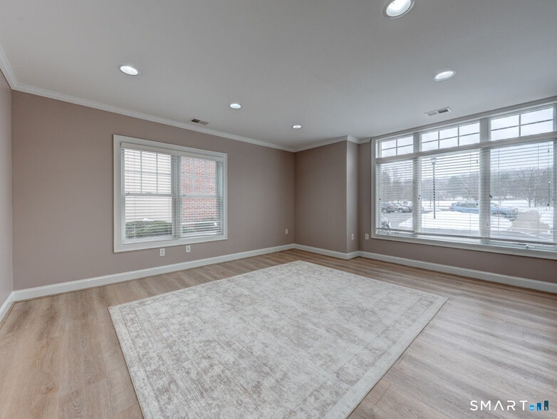 More Photos Of 225 Oakland Rd, South Windsor Office For Sale