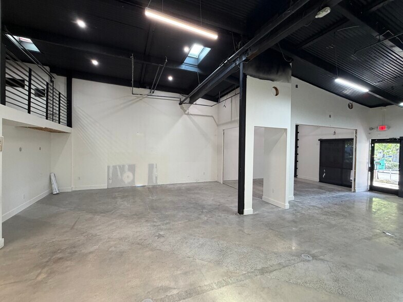More Photos Of 2092 Concourse Dr, San Jose General Retail For Sale