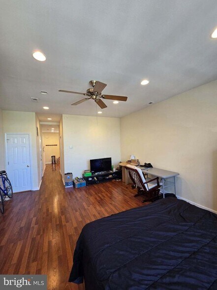 More Photos Of 2428 S Broad St, Philadelphia Apartments For Sale