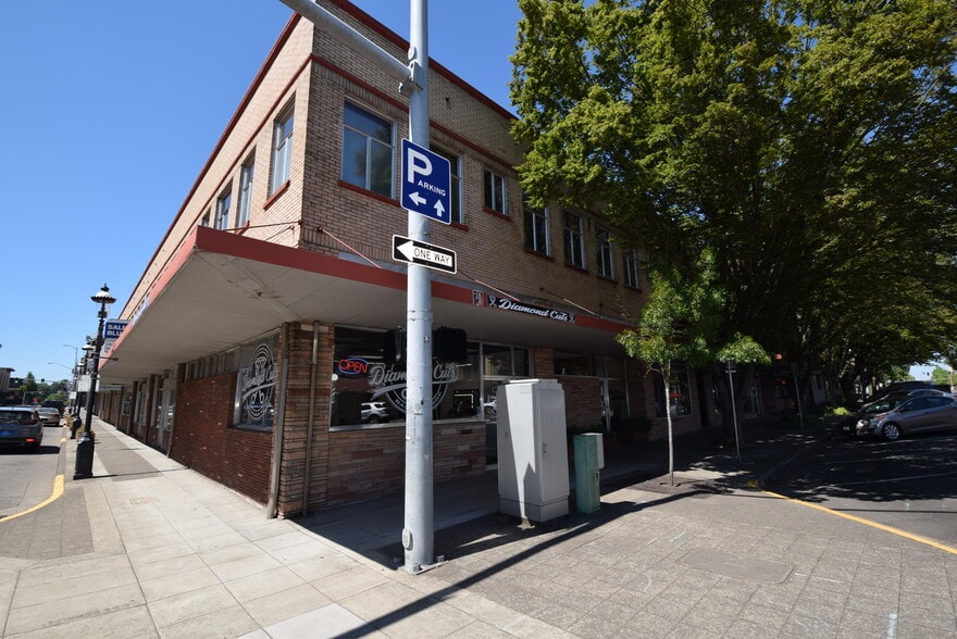 More Photos Of 153-191 High St SE, Salem Storefront Retail Office For Lease