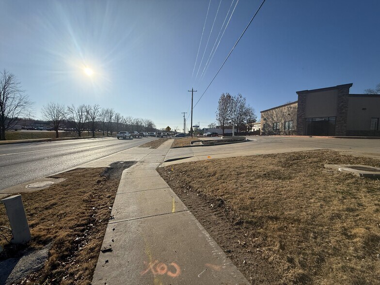 More Photos Of 2868 W Martin Luther King Blvd, Fayetteville Medical For Sale