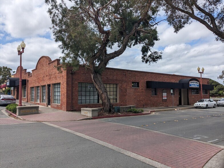 More Photos Of 300 H St, Antioch Office For Sale
