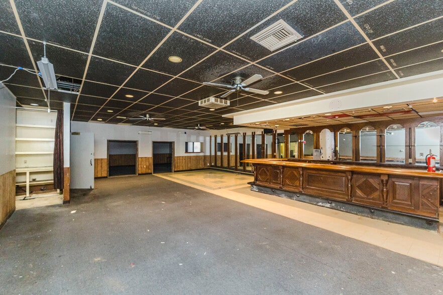 More Photos Of 1560 S Topeka St, Wichita Lodge Meeting Hall For Sale