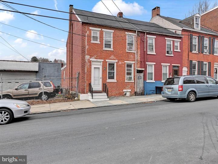 More Photos Of , Lancaster Unknown For Sale