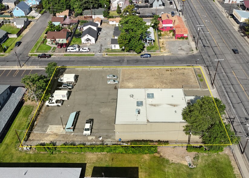 More Photos Of 1214 Fruitvale Blvd, Yakima Service For Lease
