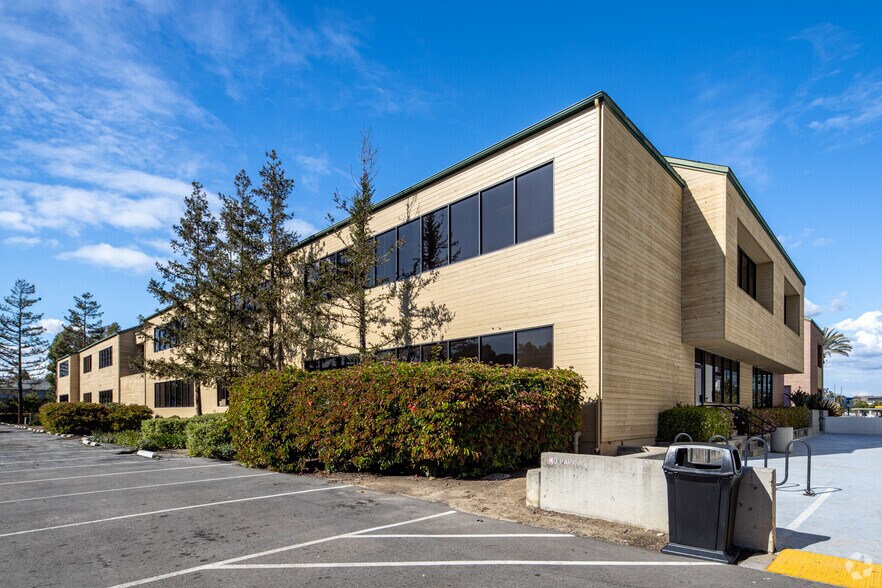 More Photos Of 18818 Teller Ave, Irvine Office For Lease