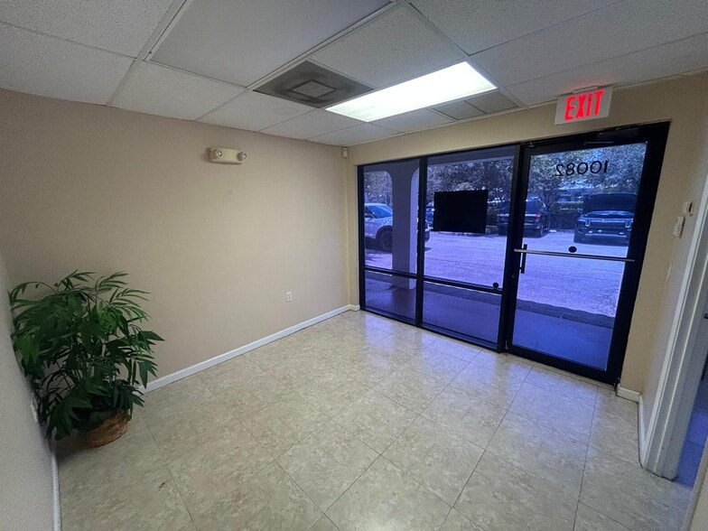 More Photos Of 10002-10192 NW 50th St, Sunrise Light Distribution For Lease