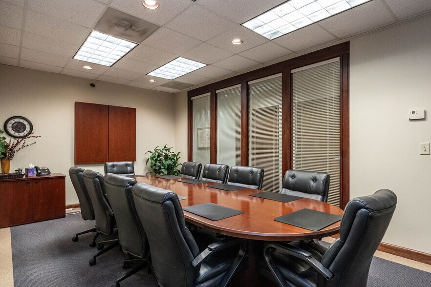 More Photos Of 4030 Wake Forest Rd, Raleigh Office For Sale