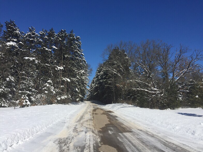 More Photos Of W12888 Curlew Ct, Coloma Trailer Camper Park For Sale