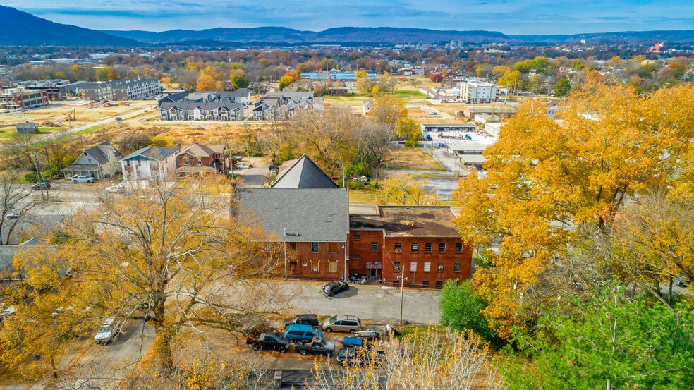 More Photos Of 1542 Dodds Ave, Chattanooga Specialty For Sale