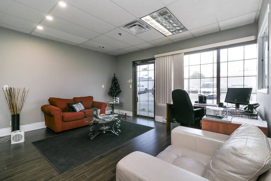 More Photos Of 17957 55th Ave, Surrey Warehouse For Sale