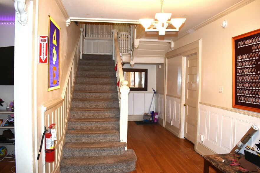 More Photos Of 5 Leroy St, Binghamton Apartments For Sale