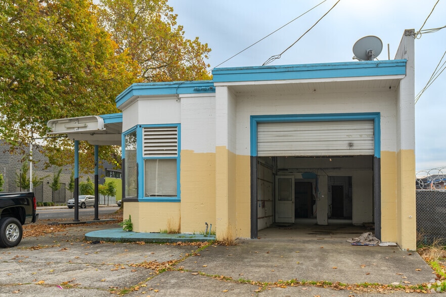 More Photos Of 1500-1502 Washington St, Vancouver Light Distribution For Lease