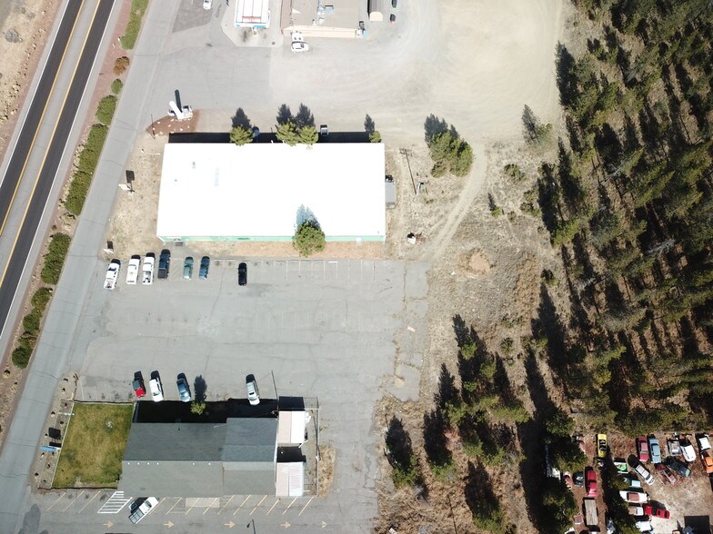 More Photos Of 52510 Highway 97, La Pine Freestanding For Sale