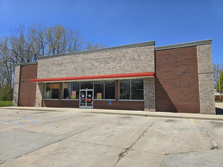 More Photos Of 8400 Wayne Rd, Romulus Freestanding For Lease