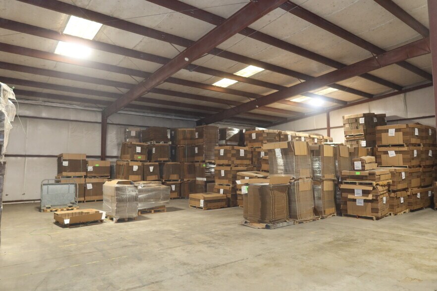 More Photos Of 10791 E Finch St, Middlesex Warehouse For Sale