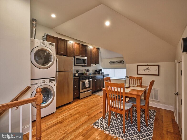 More Photos Of 900 Greenwood Ave, Jenkintown Apartments For Sale