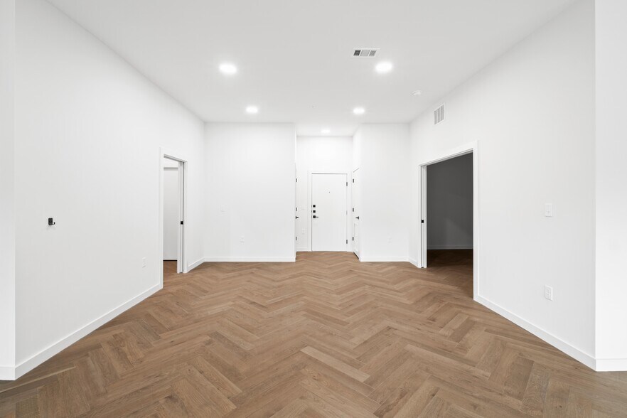 More Photos Of 2209 S First St, Austin Apartments For Sale