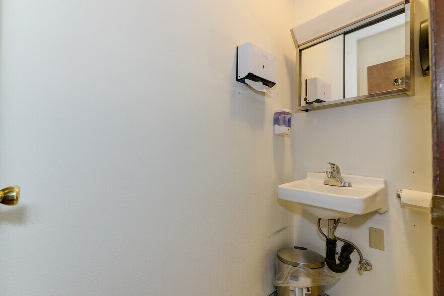 More Photos Of 3700 Pacific Ave SE, Olympia General Retail For Sale