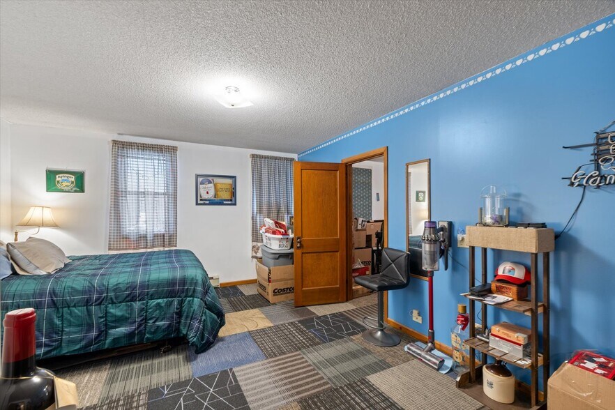 More Photos Of 401 E Sheridan St, Ely Convenience Store For Sale