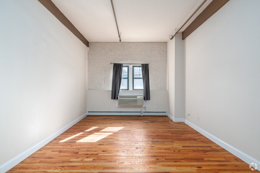 More Photos Of 617 Hiawatha Blvd E, Syracuse Apartments For Lease