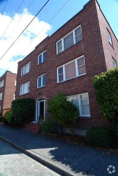 More Photos Of 4319 SW Oregon St, Seattle Apartments For Sale