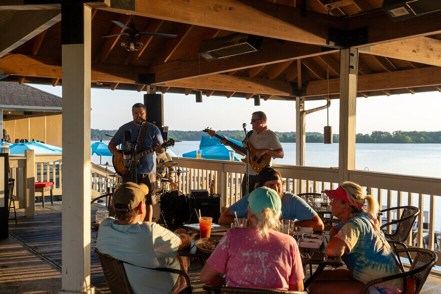 More Photos Of 5948 Highway 1 Byp, Natchitoches Restaurant For Sale