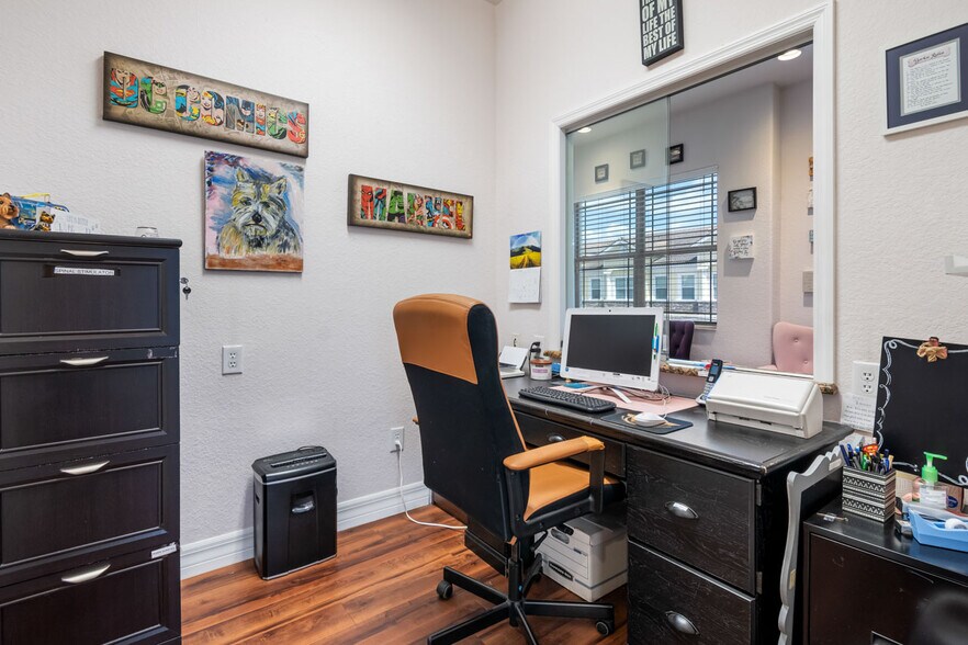 More Photos Of 934 Cypress Village Blvd, Sun City Center Office For Sale