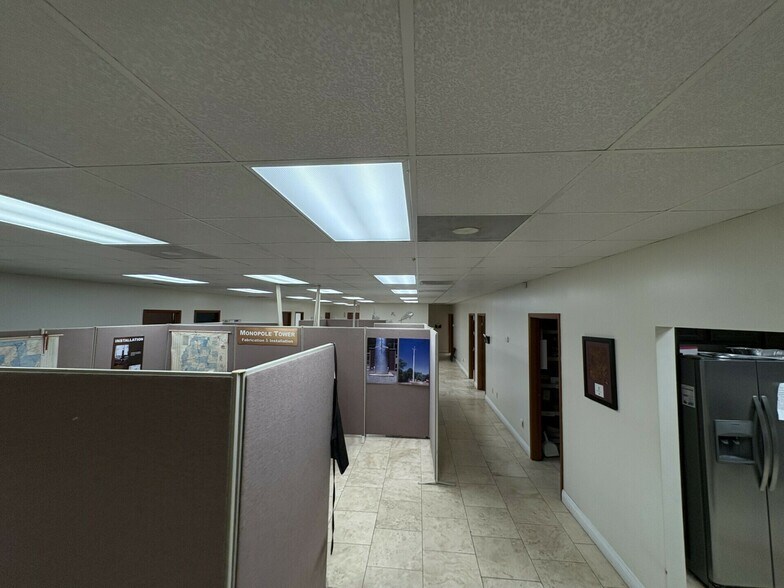 More Photos Of 101 E Roberts Rd, Pensacola Industrial For Sale