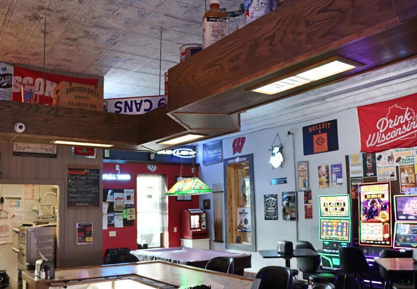 More Photos Of 308 S Main St, Blanchardville Storefront Retail Residential For Sale