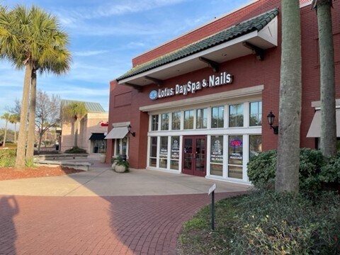 More Photos Of 8108 Abercorn St, Savannah Unknown For Lease