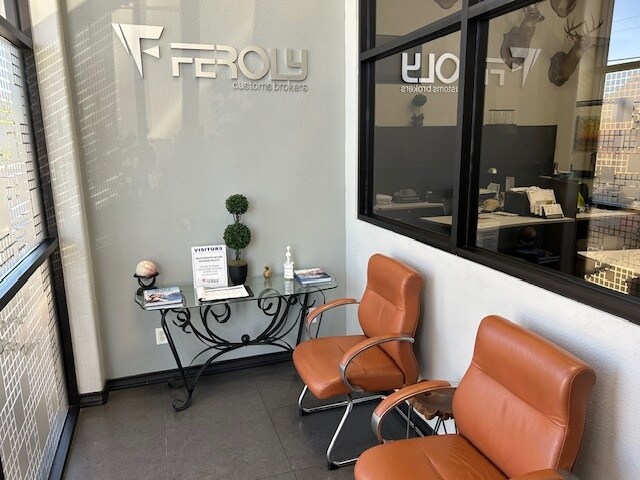 More Photos Of 821 Union Pacific Blvd, Laredo Warehouse For Lease