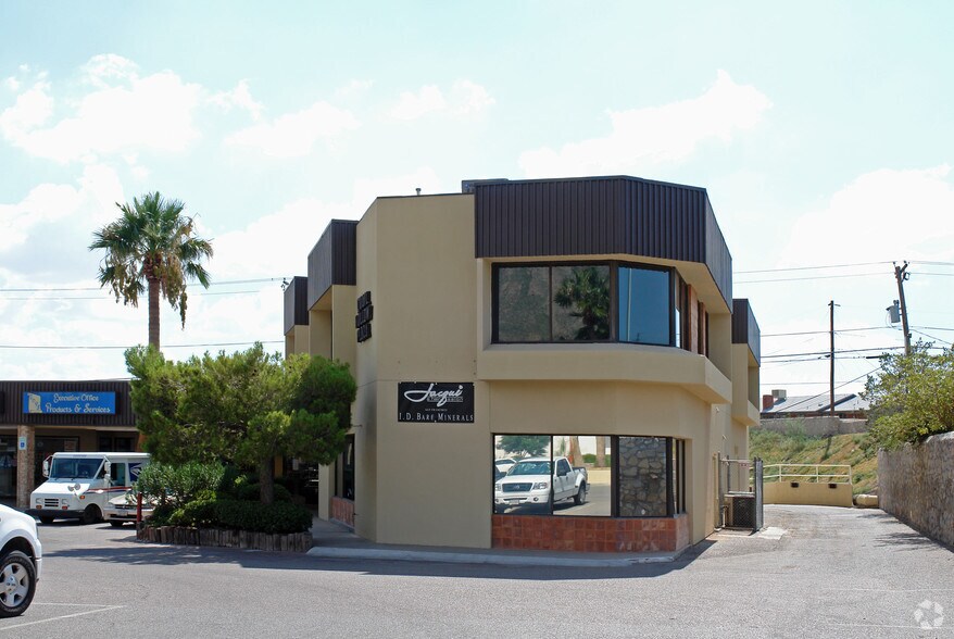 58015835 N Mesa St, El Paso, TX 79912 Retail For Lease
