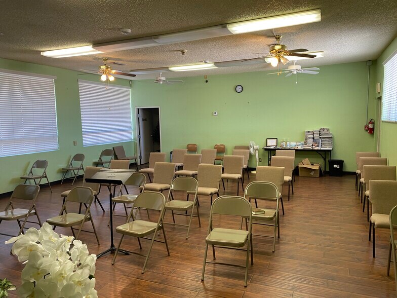 More Photos Of 630 W 17th Pl, Tempe Schools For Lease