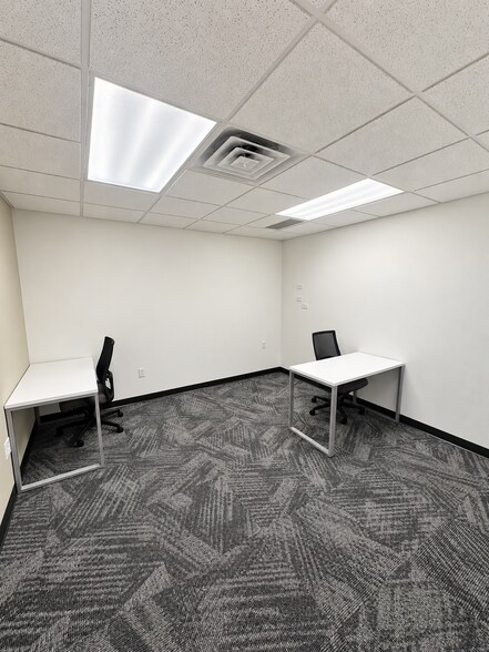 More Photos Of 310 Ohio St, Oshkosh Office For Sale