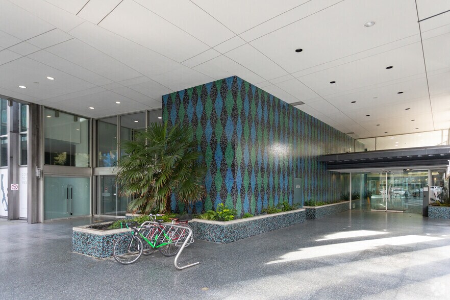 More Photos Of 989 Nelson St, Vancouver Apartments For Sale
