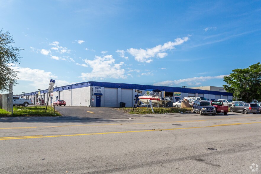 More Photos Of 10700 SW 190th St, Miami Warehouse For Lease