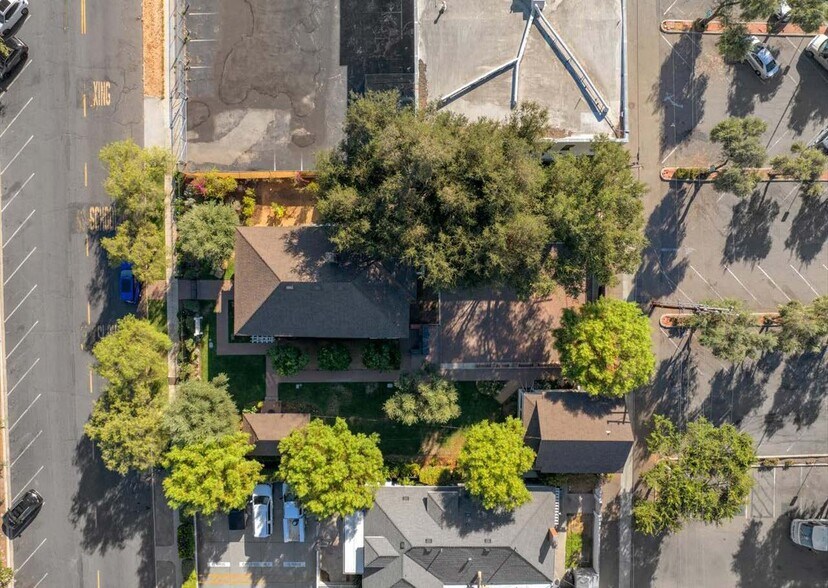 More Photos Of 136-140 W 3rd Ave, Escondido Office For Lease