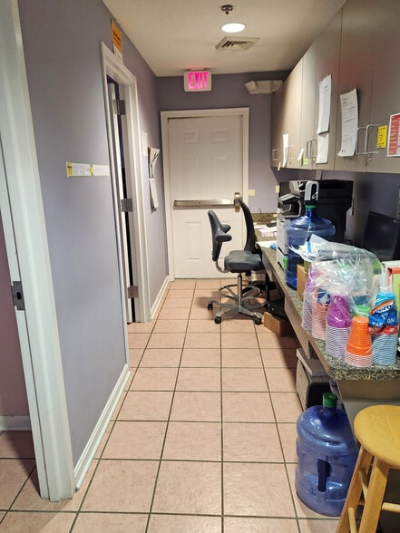 More Photos Of 4700 Erie St, College Park Office For Sale