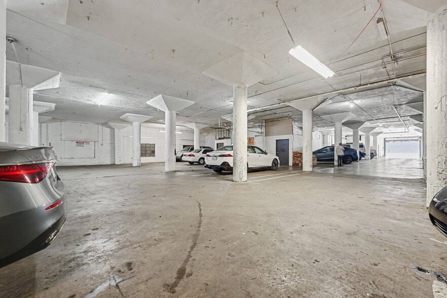 More Photos Of 421 E 6th St, Los Angeles Warehouse For Sale