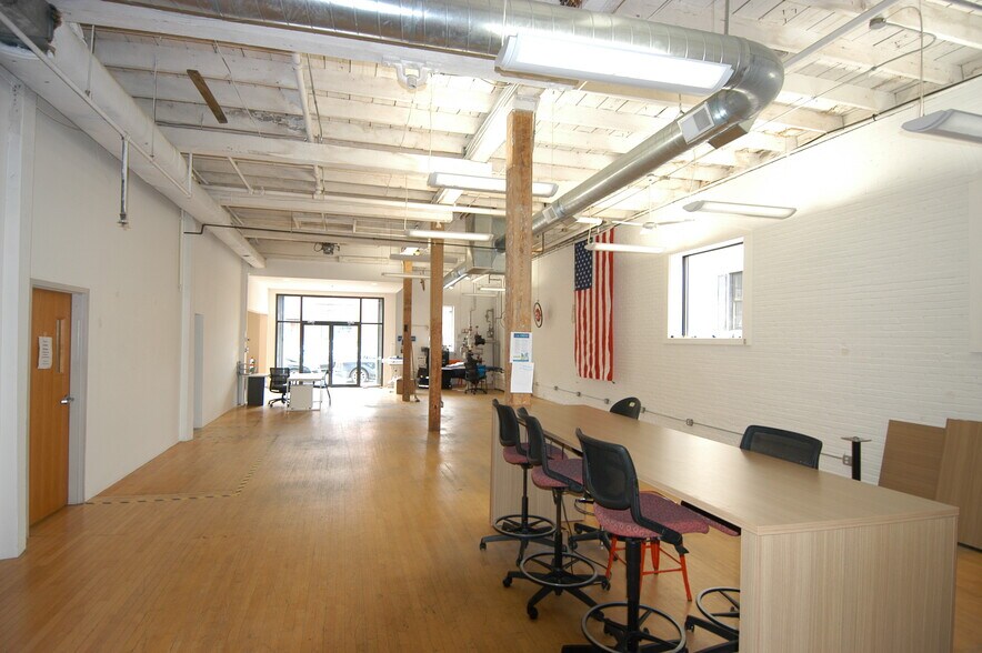 More Photos Of 84 Hamilton St, Cambridge Office For Lease