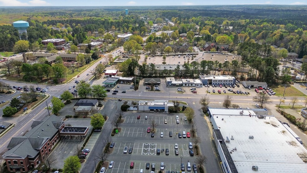More Photos Of 113 SW Maynard Rd, Cary Freestanding For Lease