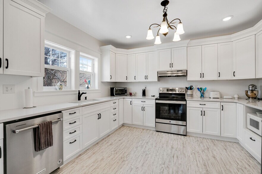 More Photos Of 224 5th St, Hugo Multifamily For Sale