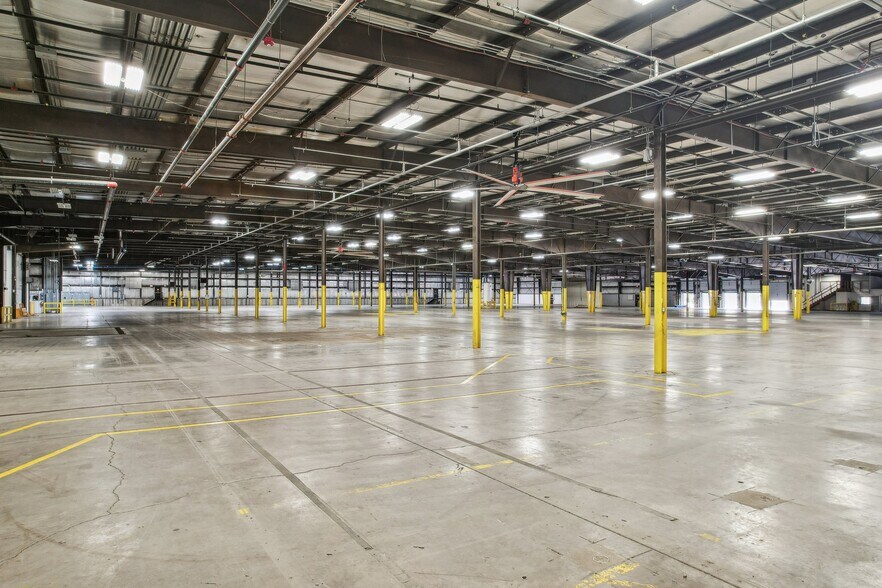 More Photos Of 150 Business Park Dr, Sun Prairie Industrial For Sale