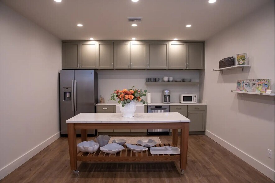 More Photos Of 5207 Essen Ln, Baton Rouge Unknown For Lease