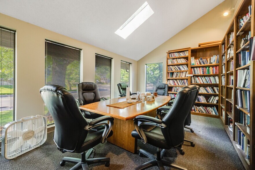 More Photos Of 141 W Davies Ave N, Littleton Office For Sale
