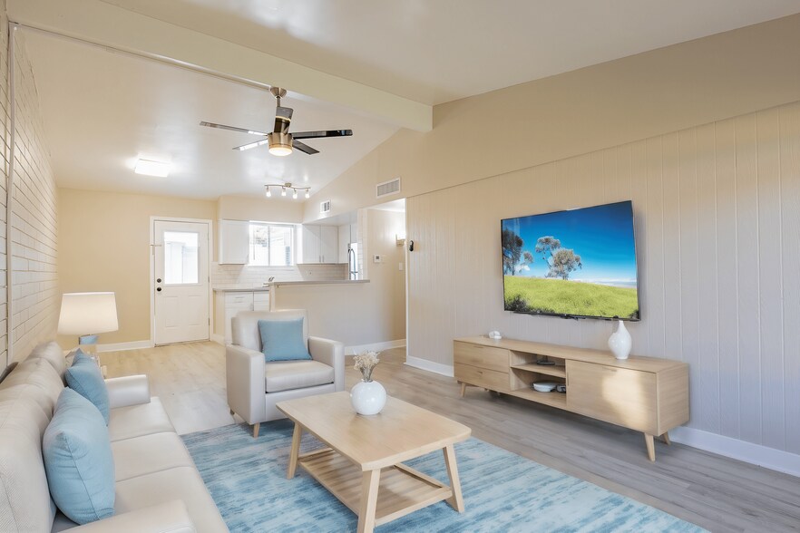 More Photos Of 2620 N 40th St, Phoenix Apartments For Sale