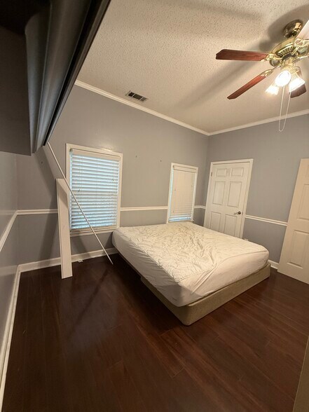 More Photos Of 630 Meinhard Rd, Port Wentworth Office For Lease