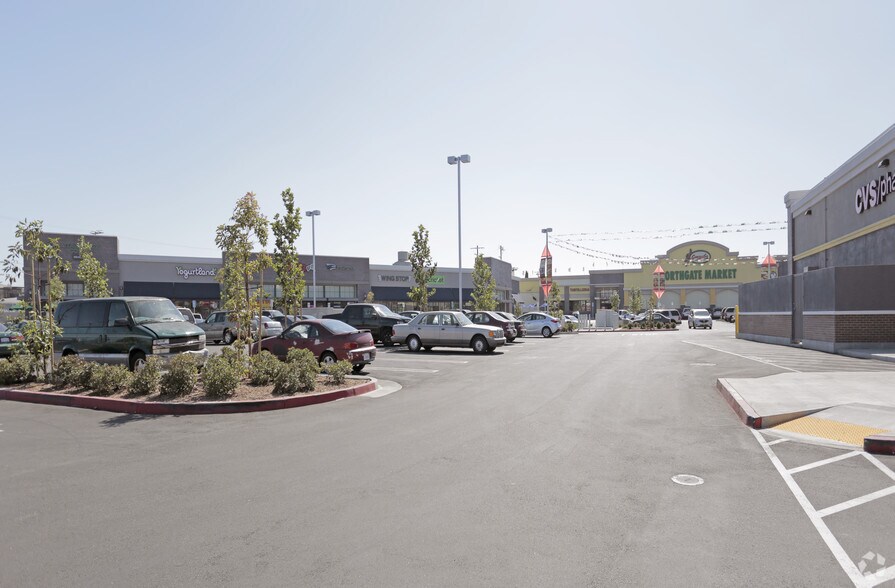 Primary Photo Of 1040 E Slauson Ave, Los Angeles Unknown For Lease