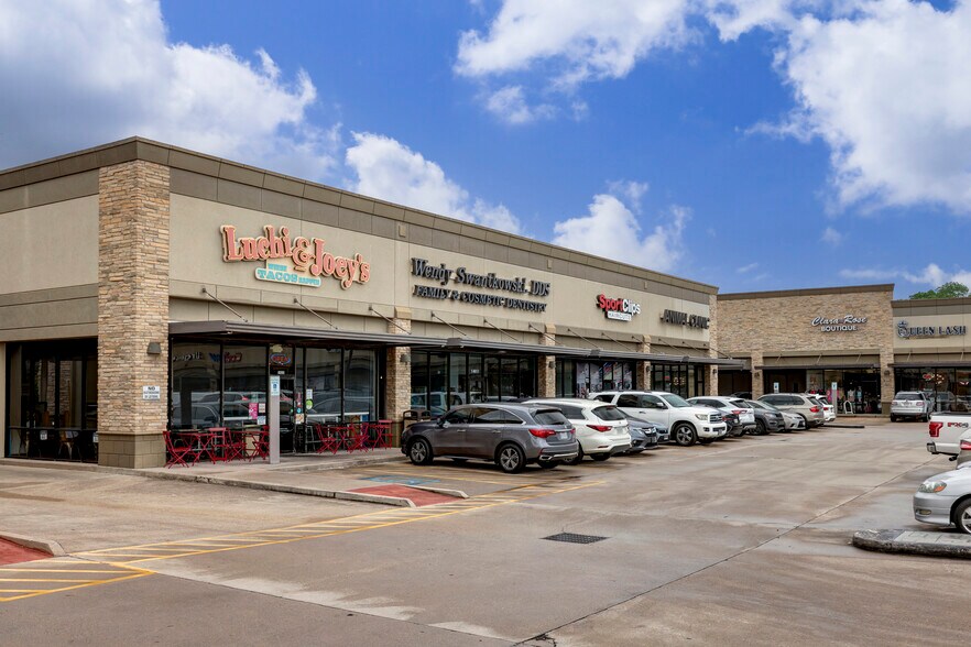 More Photos Of 14001-14075 Memorial Dr, Houston Unknown For Lease